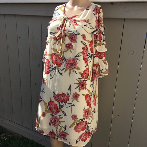 Azel Hazel size large Floral Flow Dress - Picture 2 of 8